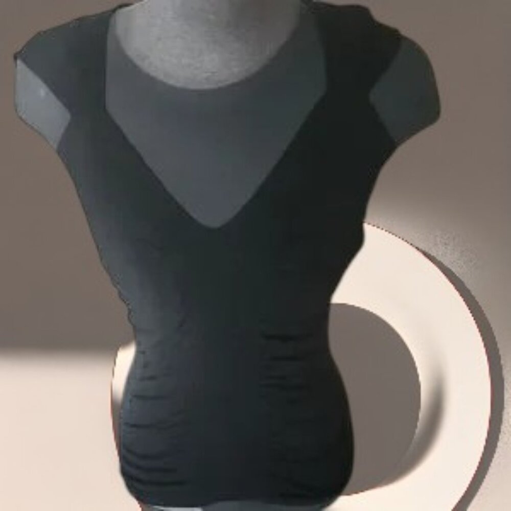 Elegant Black Knit Sleeveless Top
